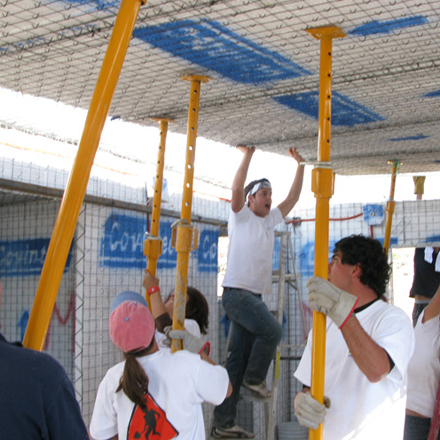 Construcción de Casas o Aulas Escolares